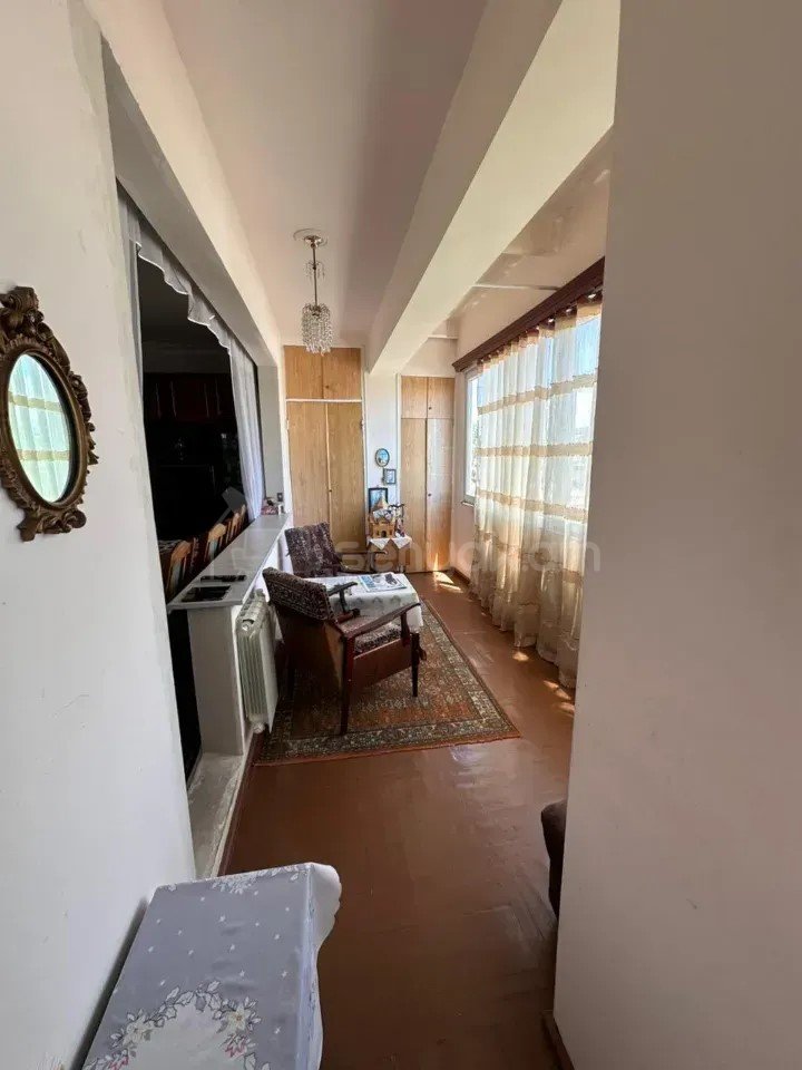 3 Սենյականոց Բնակարան, 73քմ, 3/9 հարկ, Կոսմետիկ Վերանորոգված