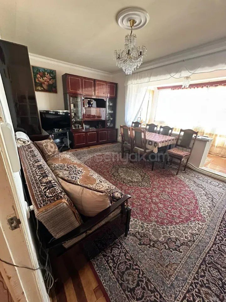 3 Սենյականոց Բնակարան, 73քմ, 3/9 հարկ, Կոսմետիկ Վերանորոգված