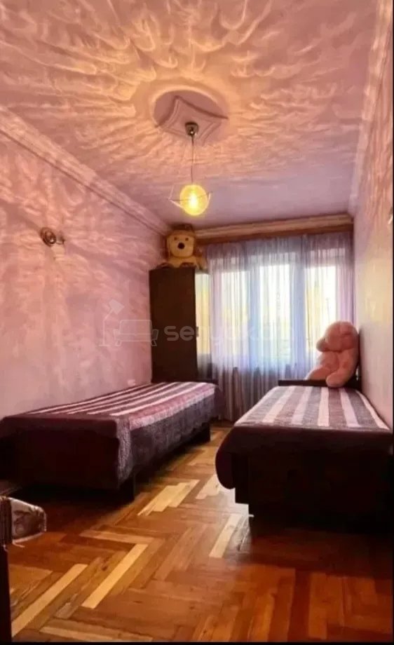 3 Սենյականոց Բնակարան, 80քմ, 2/9 հարկ, Նորմալ Վիճակում, Կահավորված