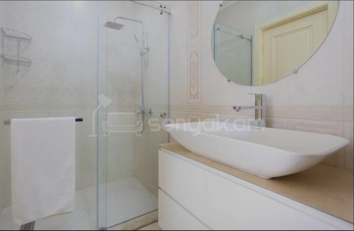 3 Սենյականոց Բնակարան Նորակառույցում, 80քմ, 6/11 հարկ, Դիզայներական Վերանորոգված, Կահավորված