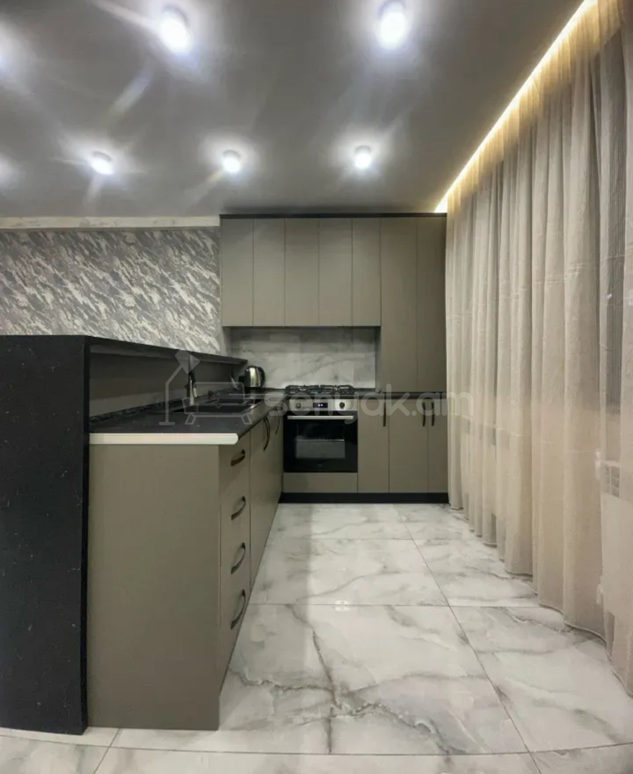 2 Սենյականոց Բնակարան Նորակառույցում, 50քմ, 11/15 հարկ, Դիզայներական Վերանորոգված