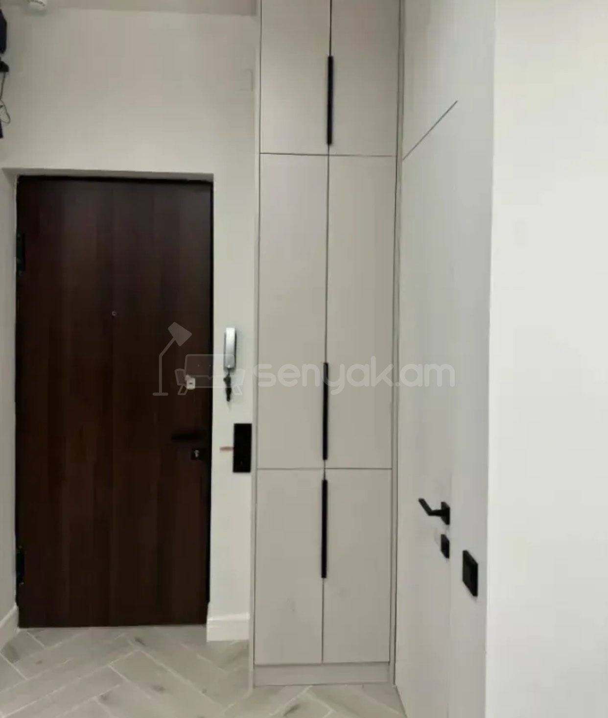 2 Սենյականոց Բնակարան, 57քմ, 6/18 հարկ, Կապիտալ Վերանորոգված