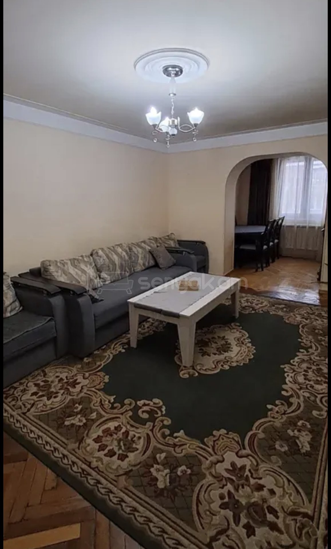4 Սենյականոց Բնակարան Քարե Շենքում, 70քմ, 4/4 հարկ, Կապիտալ Վերանորոգված