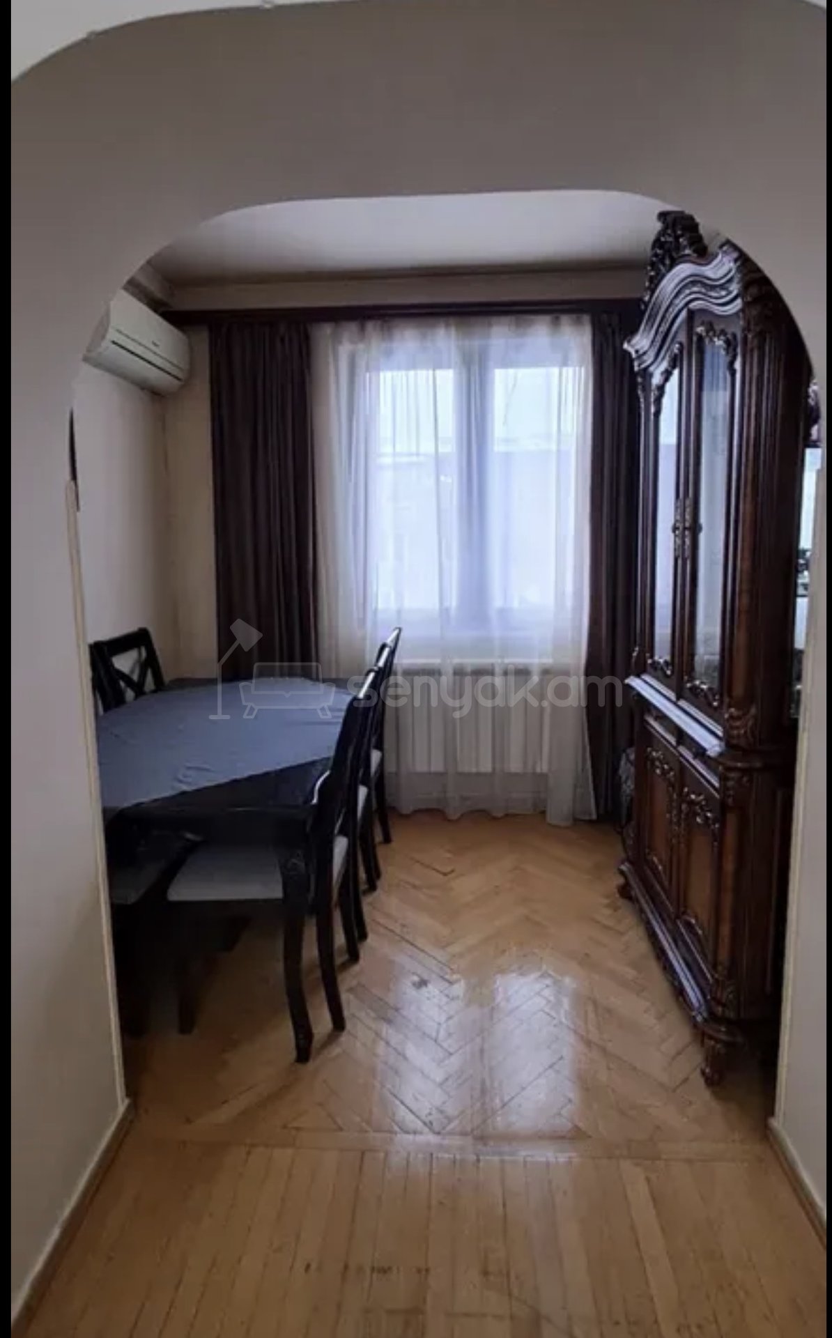 4 Սենյականոց Բնակարան Քարե Շենքում, 70քմ, 4/4 հարկ, Կապիտալ Վերանորոգված