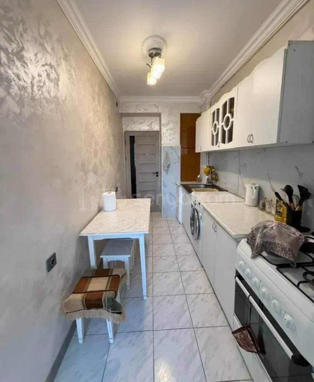 4 Սենյականոց Բնակարան, 83քմ, 3/9 հարկ, Կապիտալ Վերանորոգված