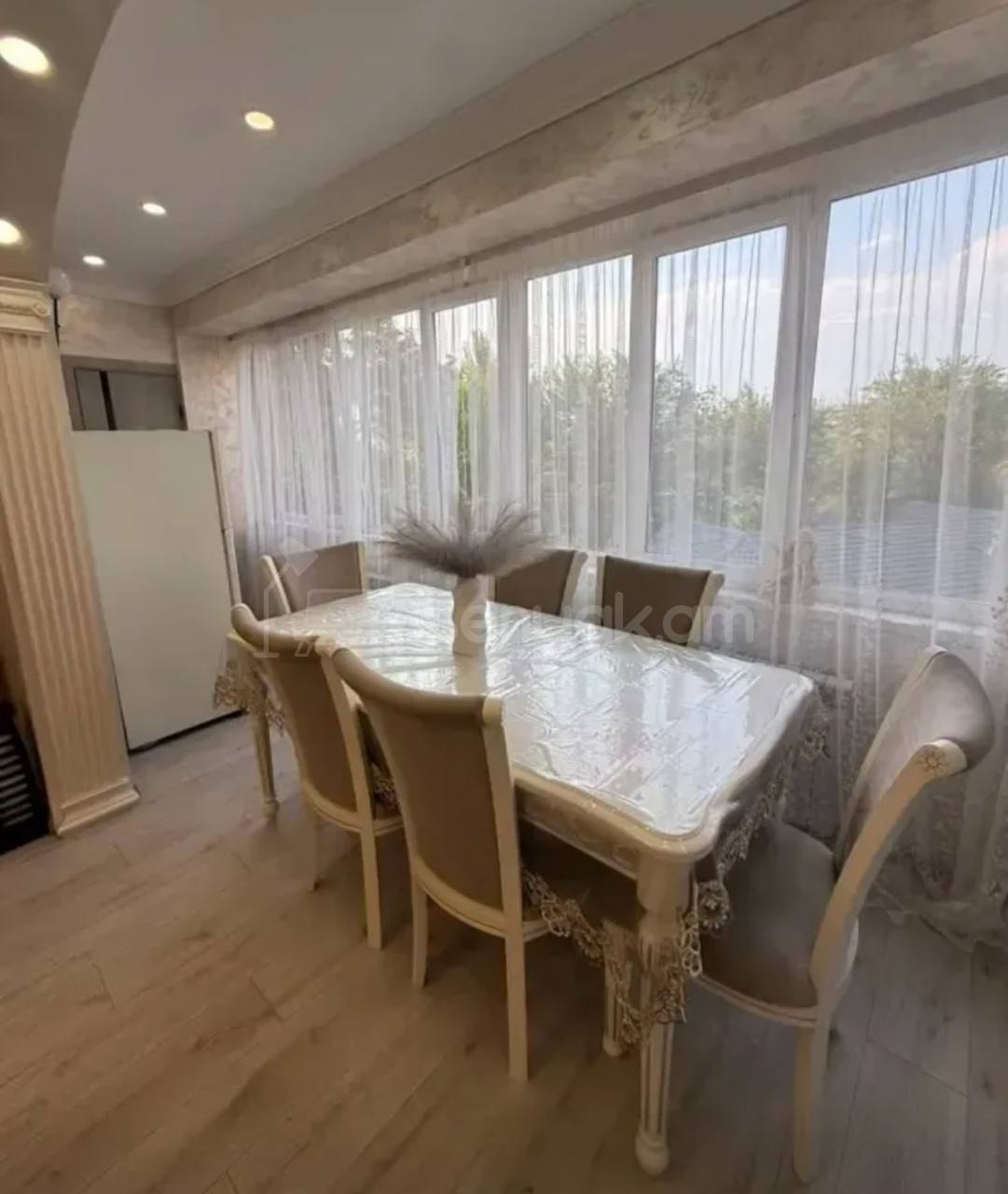 4 Սենյականոց Բնակարան, 83քմ, 3/9 հարկ, Կապիտալ Վերանորոգված