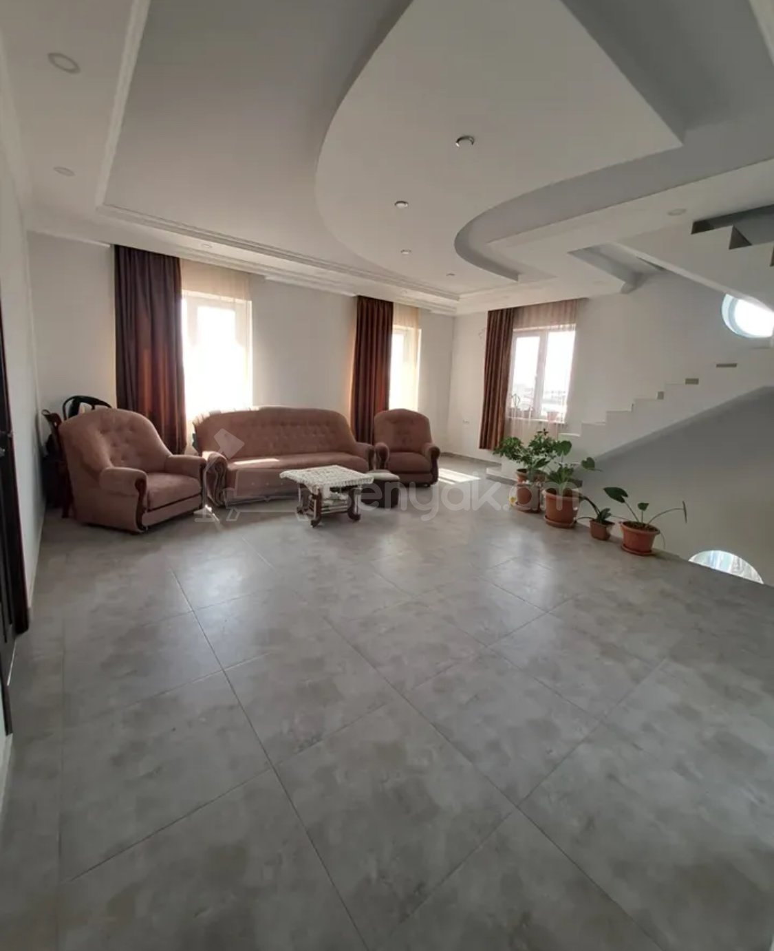 7 Սենյականոց Սեփական Տուն, 330քմ, Կապիտալ Վերանորոգված