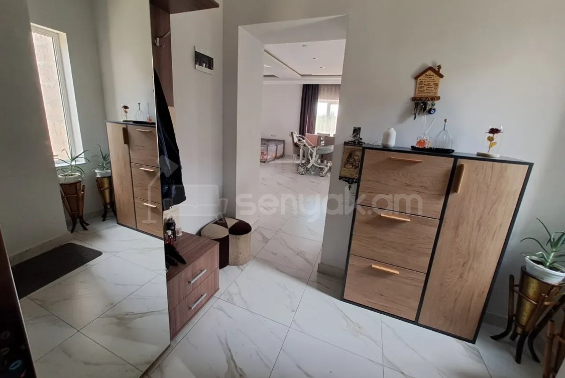 7 Սենյականոց Սեփական Տուն, 330քմ, Կապիտալ Վերանորոգված