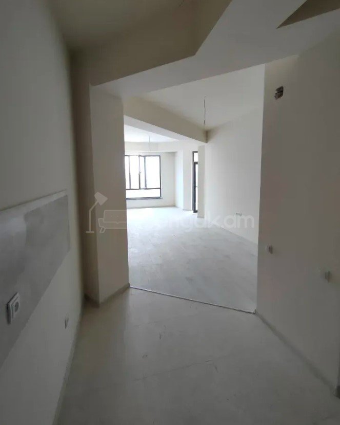 3 Սենյականոց Բնակարան Նորակառույցում, 84քմ, 13/16 հարկ, Կապիտալ Վերանորոգված