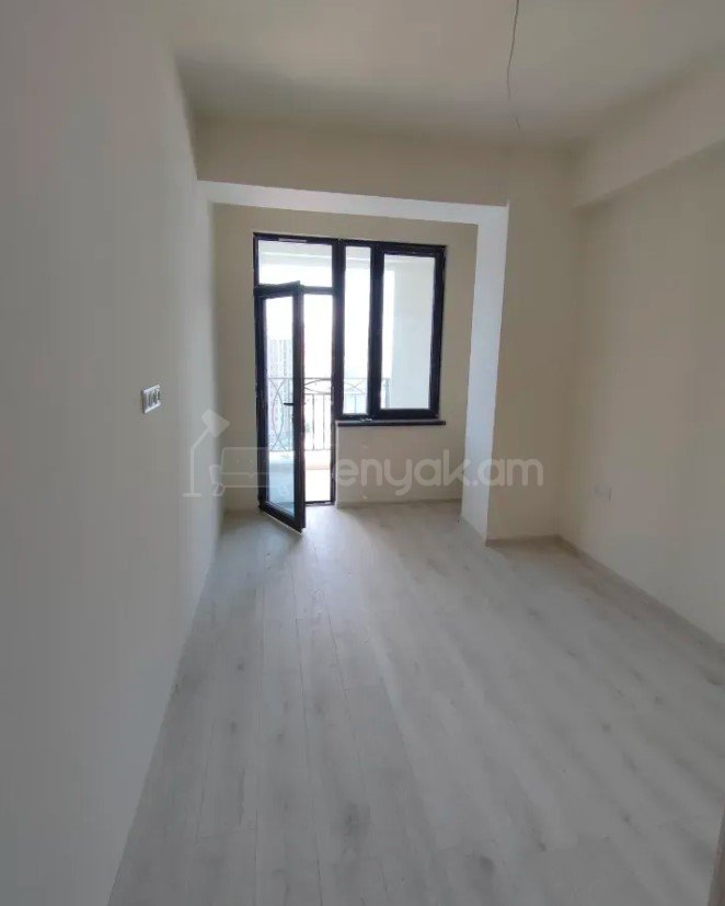 3 Սենյականոց Բնակարան Նորակառույցում, 84քմ, 13/16 հարկ, Կապիտալ Վերանորոգված