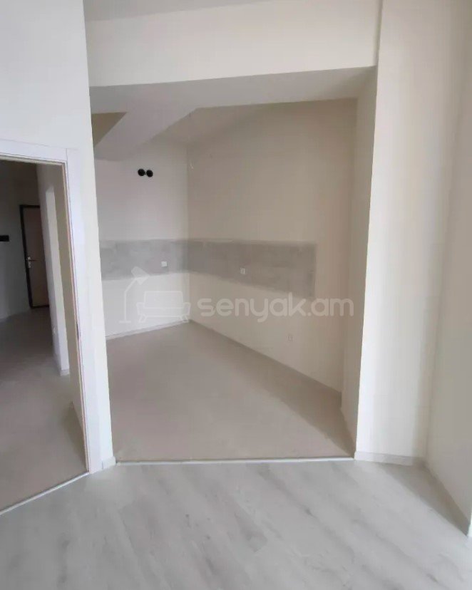 3 Սենյականոց Բնակարան Նորակառույցում, 84քմ, 13/16 հարկ, Կապիտալ Վերանորոգված