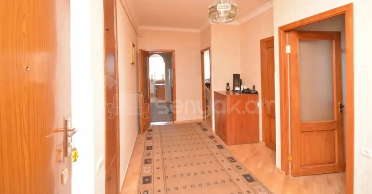 2 Սենյականոց Բնակարան, 60քմ, 4/9 հարկ, Կապիտալ Վերանորոգված