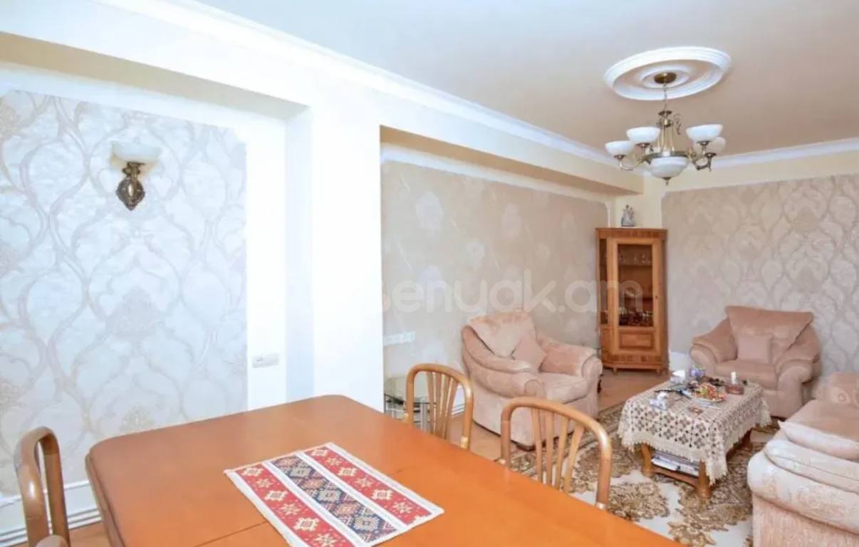 2 Սենյականոց Բնակարան, 60քմ, 4/9 հարկ, Կապիտալ Վերանորոգված