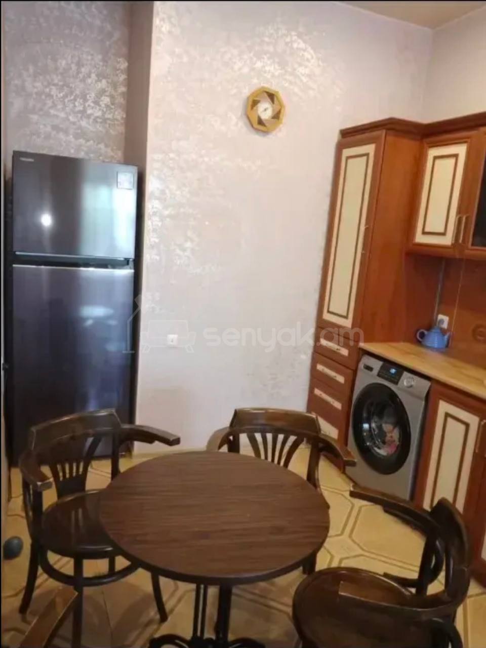 3 Սենյականոց Բնակարան, 82քմ, 1/9 հարկ, Կապիտալ Վերանորոգված