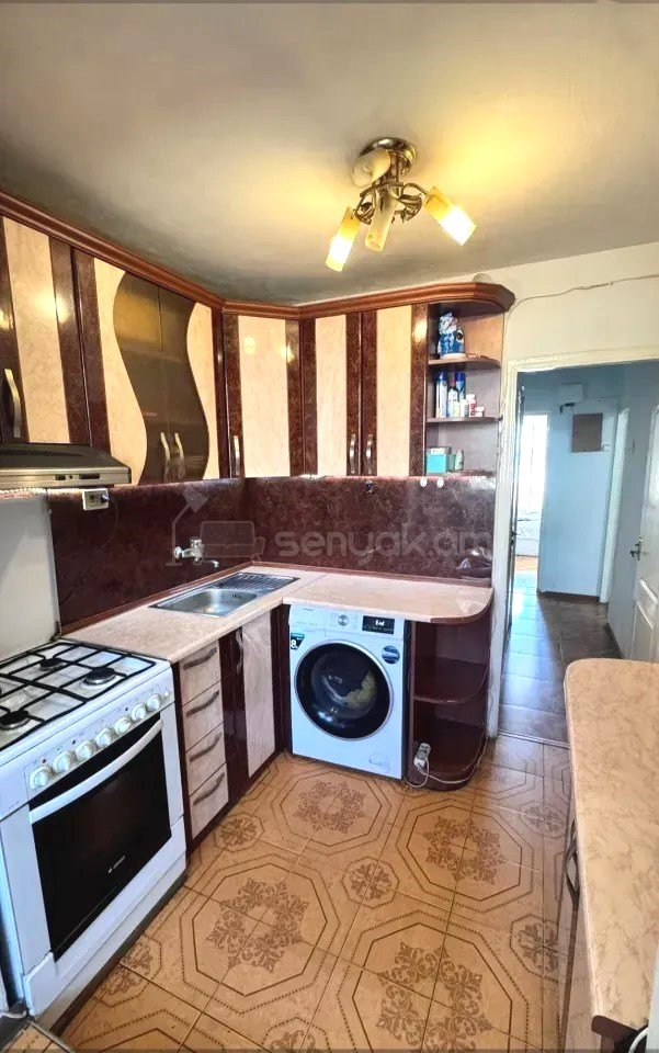 4 Սենյականոց Բնակարան, 78քմ, 3/4 հարկ, Կապիտալ Վերանորոգված