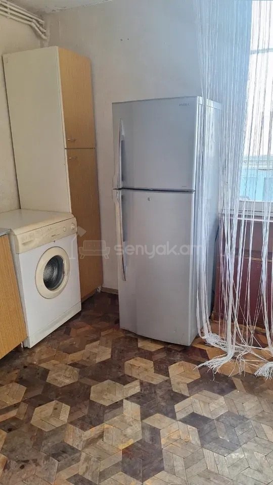 1 Սենյականոց Բնակարան, 38քմ, 8/9 հարկ, Պետական Վիճակում
