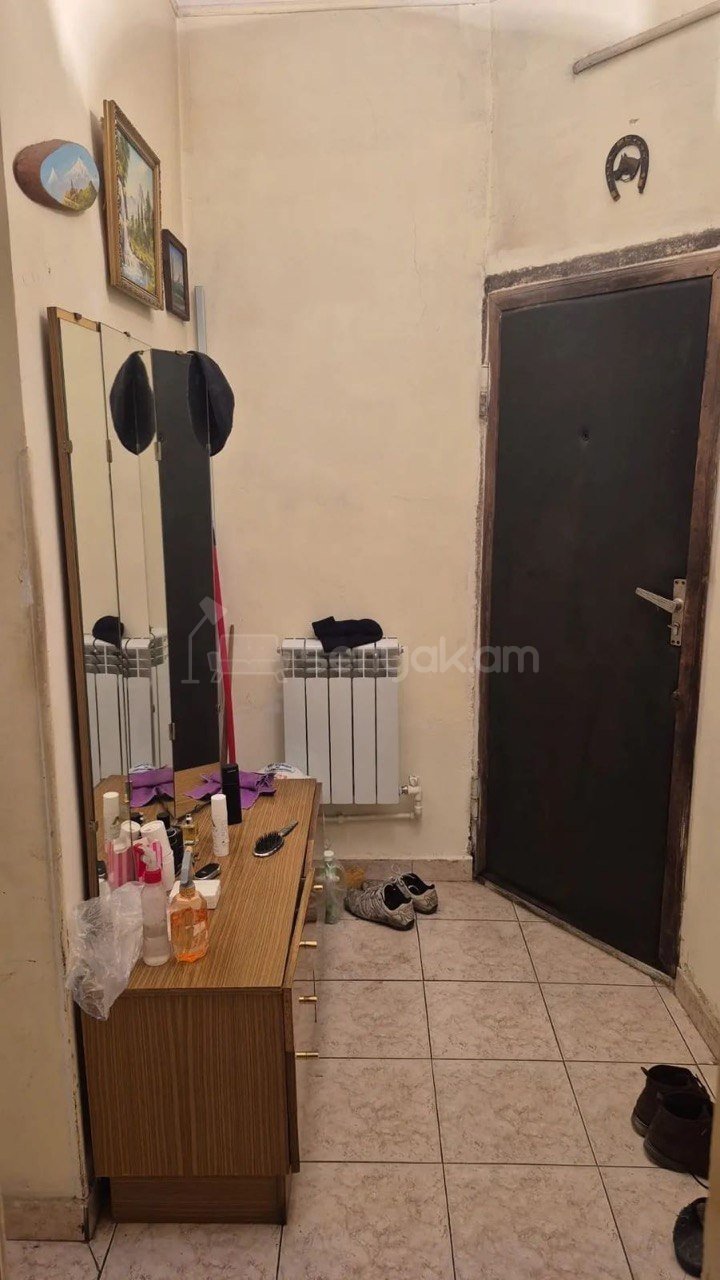 3 Սենյականոց Սեփական Տուն, 800քմ, Նորմալ Վիճակում