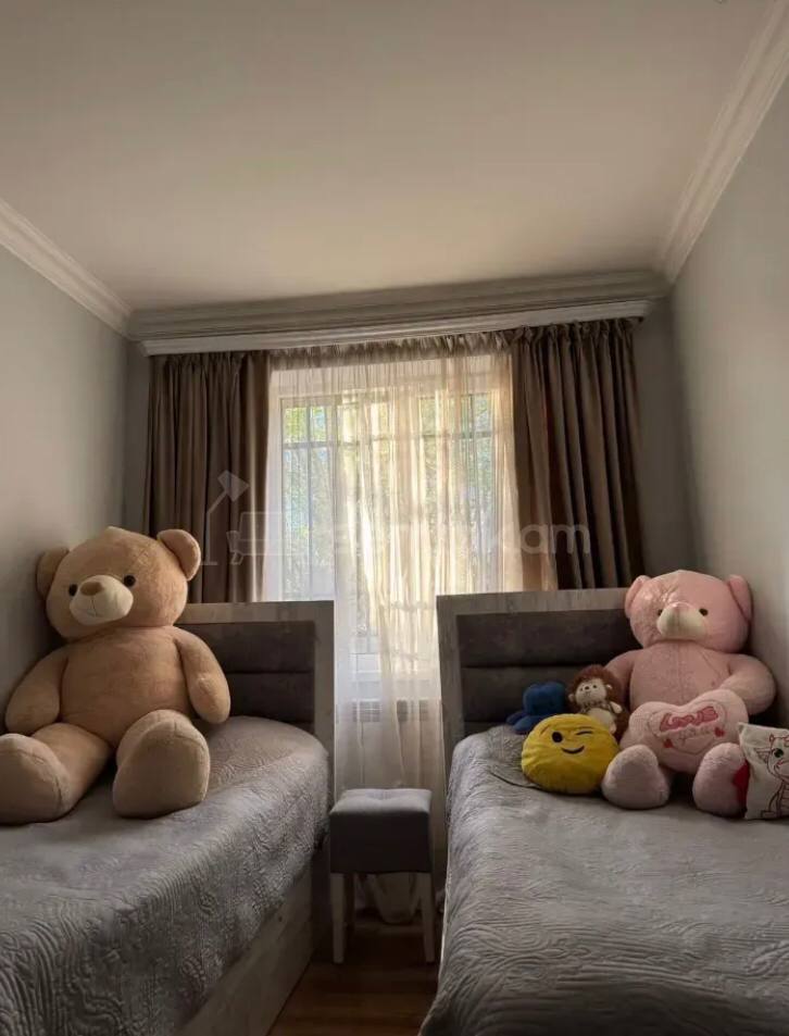 2 Սենյականոց Բնակարան Քարե Շենքում, 51քմ, 1/4 հարկ, Կապիտալ Վերանորոգված