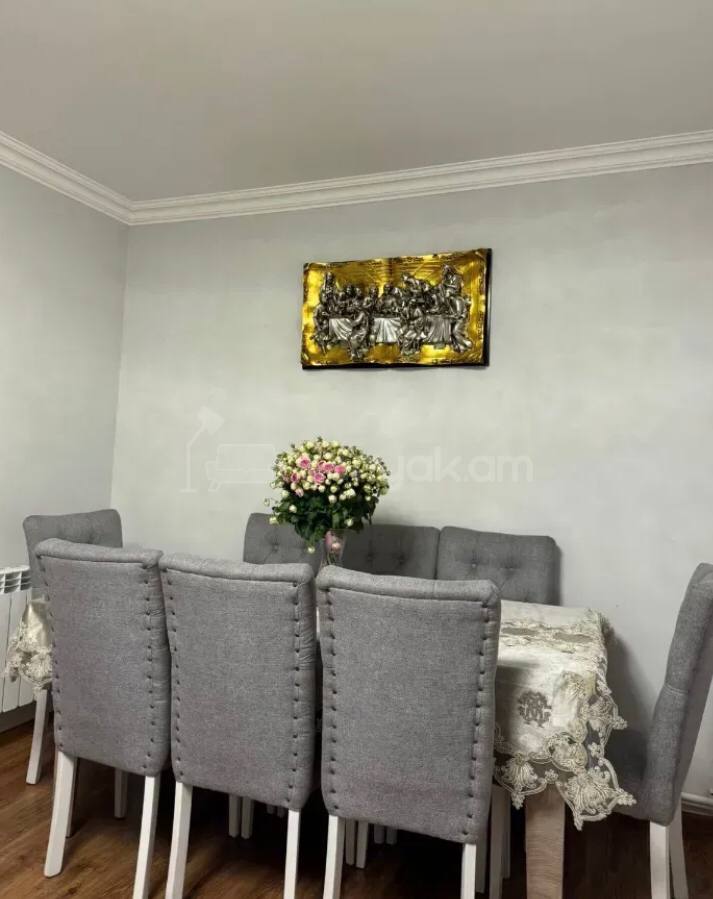 2 Սենյականոց Բնակարան Քարե Շենքում, 51քմ, 1/3 հարկ, Կապիտալ Վերանորոգված