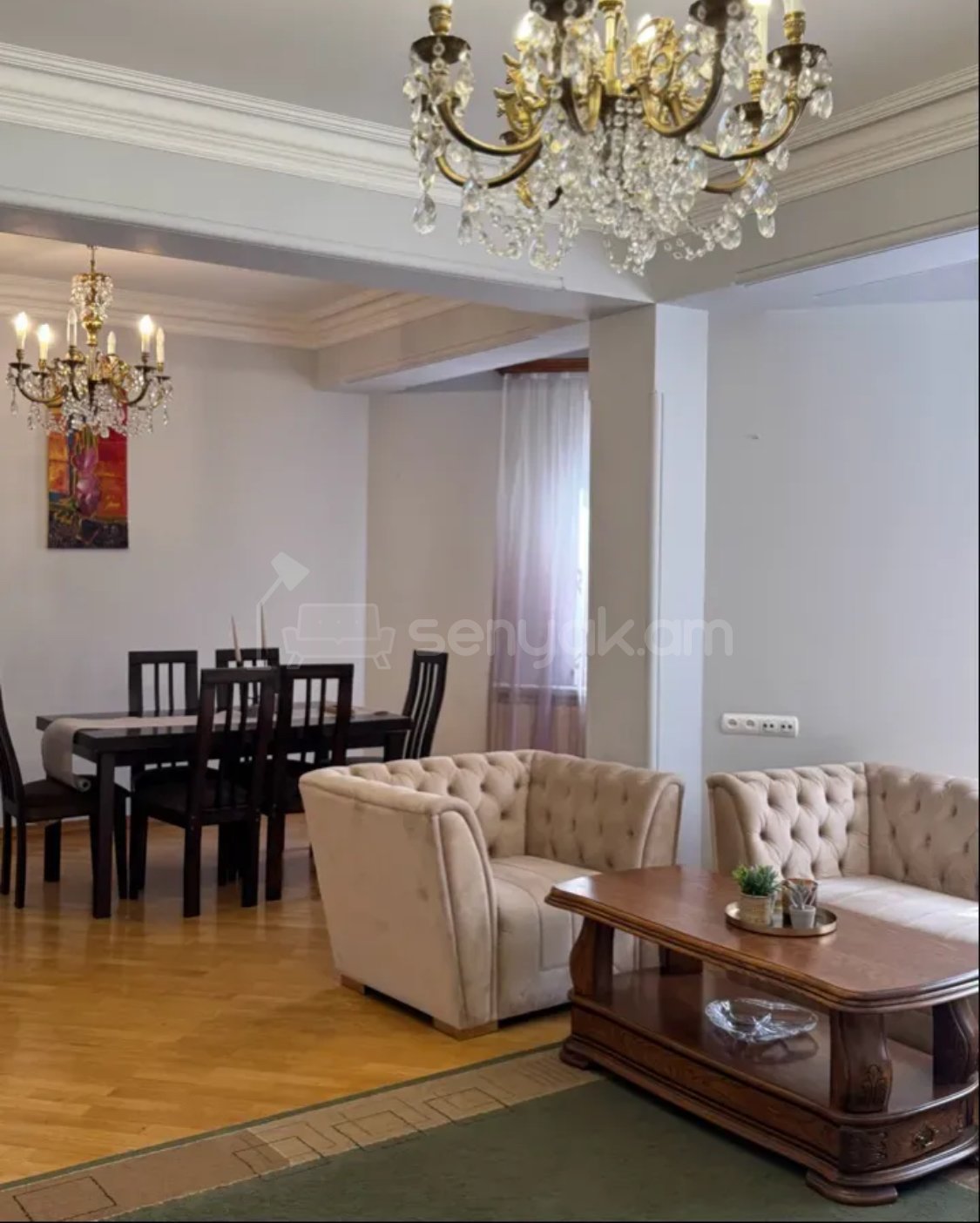 3 Սենյականոց Բնակարան Քարե Շենքում, 145քմ, 2/5 հարկ, Կապիտալ Վերանորոգված, Կահավորված