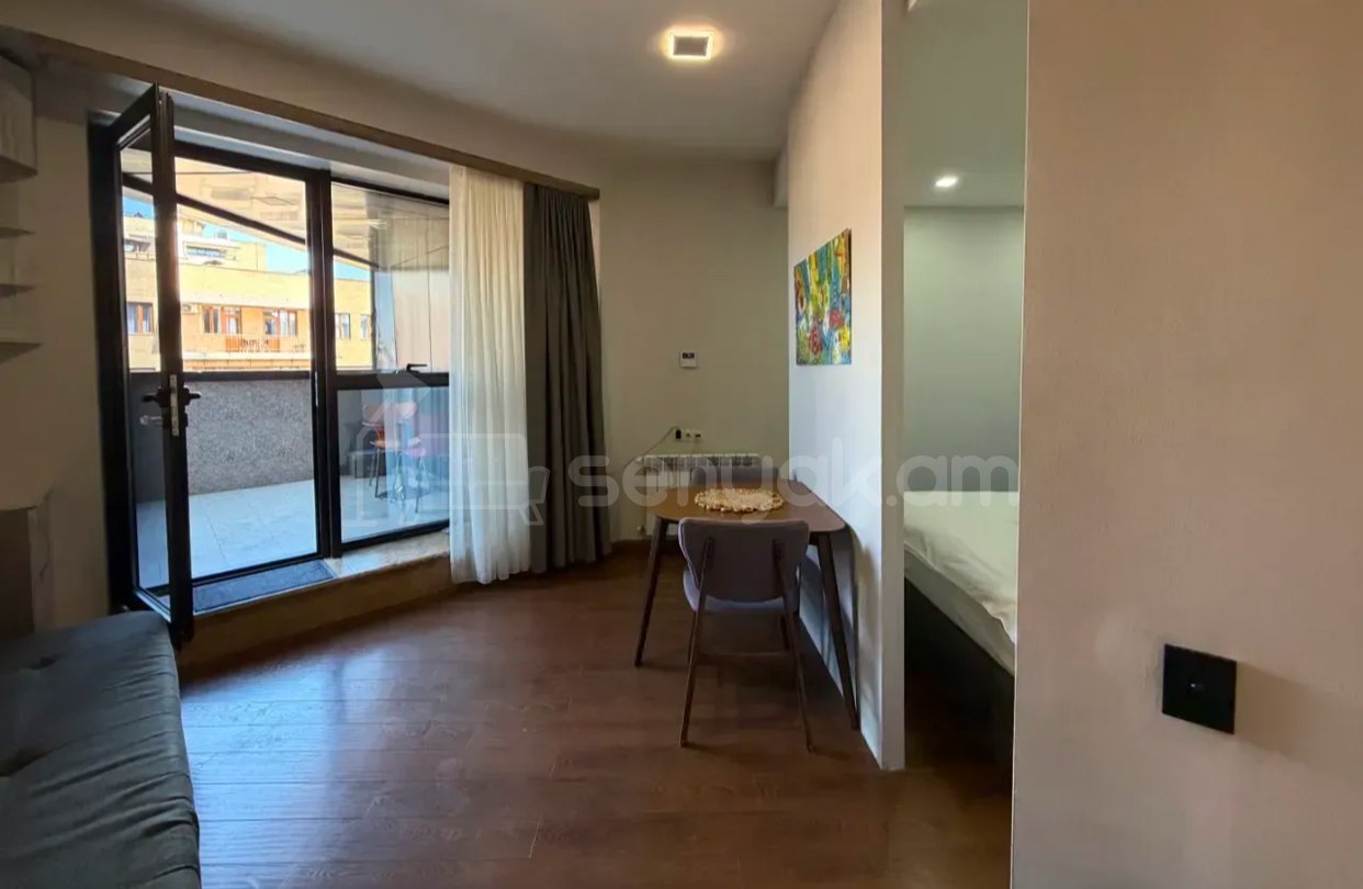 1 Սենյականոց Բնակարան, 40քմ, 12/15 հարկ, Դիզայներական Վերանորոգված