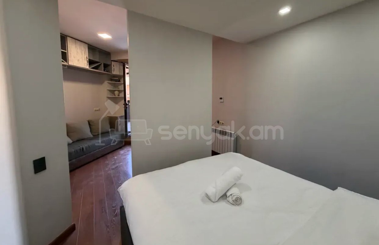 1 Սենյականոց Բնակարան, 40քմ, 12/15 հարկ, Դիզայներական Վերանորոգված