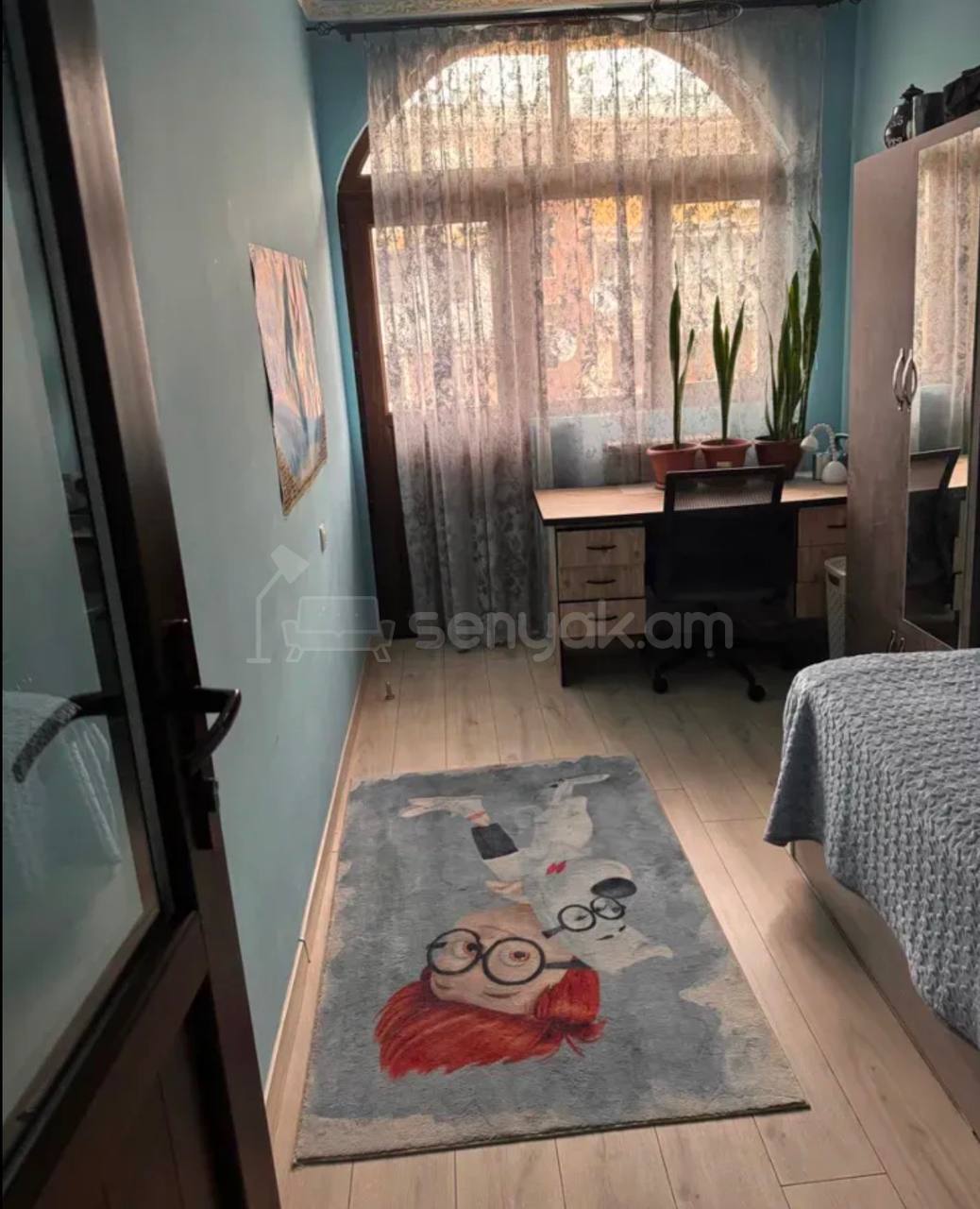 5 Սենյականոց Բնակարան Քարե Շենքում, 106քմ, 4/5 հարկ, Կապիտալ Վերանորոգված