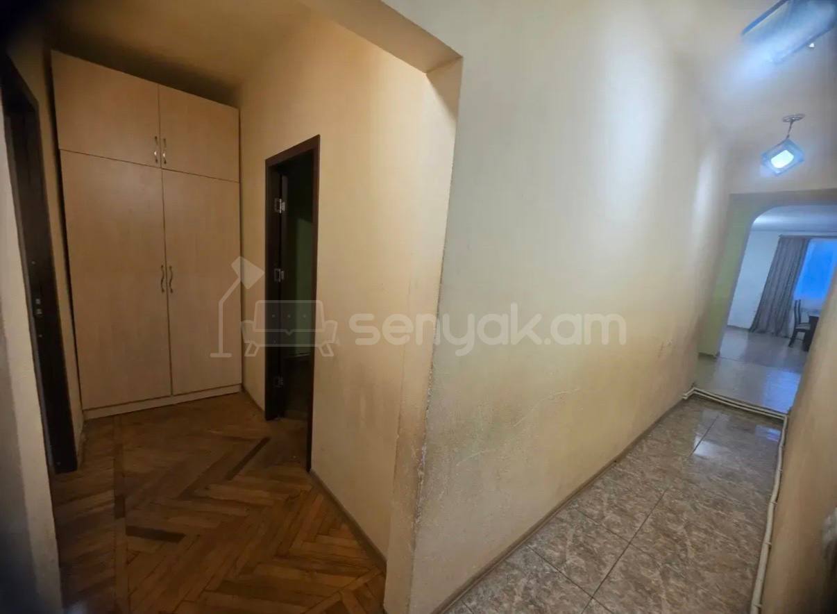 3 Սենյականոց Բնակարան Քարե Շենքում, 91քմ, 2/4 հարկ, Կապիտալ Վերանորոգված