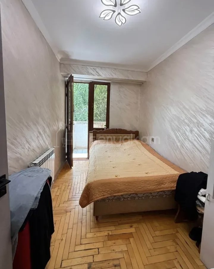 4 Սենյականոց Բնակարան, 83քմ, 3/9 հարկ, Կապիտալ Վերանորոգված