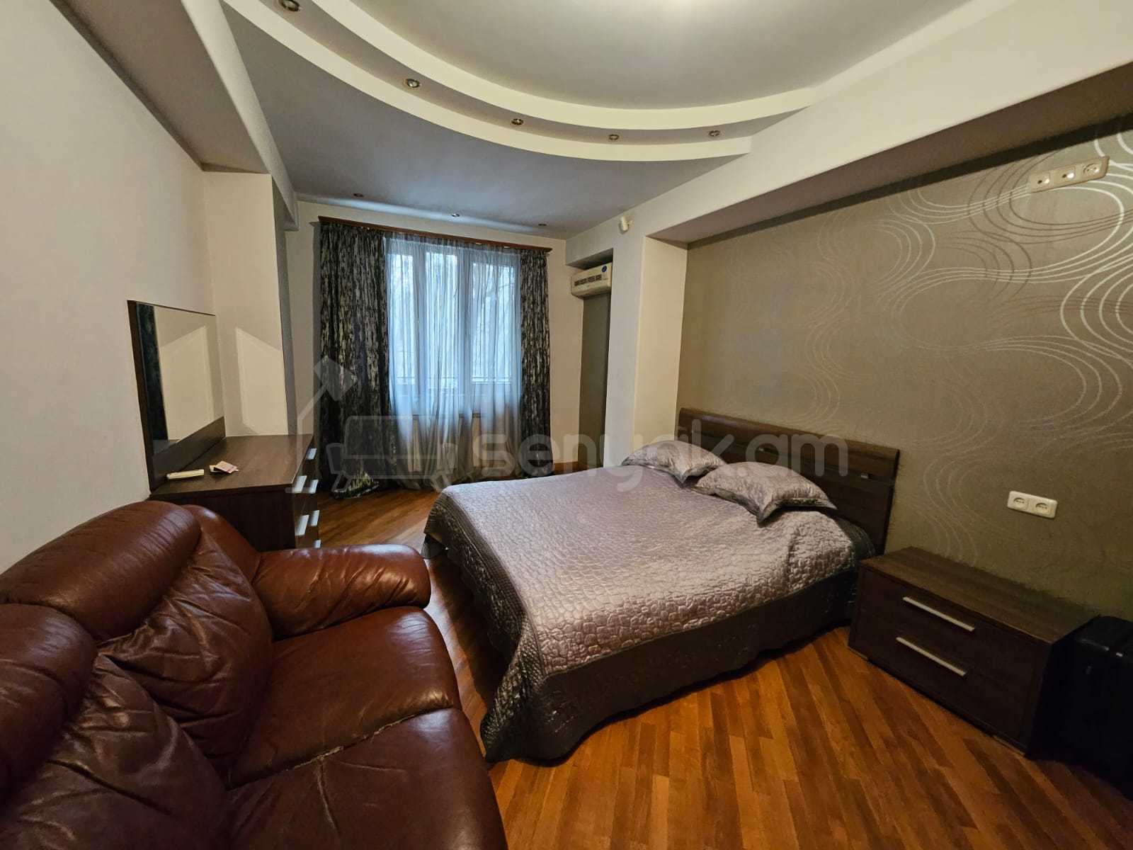 3 Սենյականոց Բնակարան, 90քմ, 3/9 հարկ, Դիզայներական Վերանորոգված, Կահավորված, Արևկող
