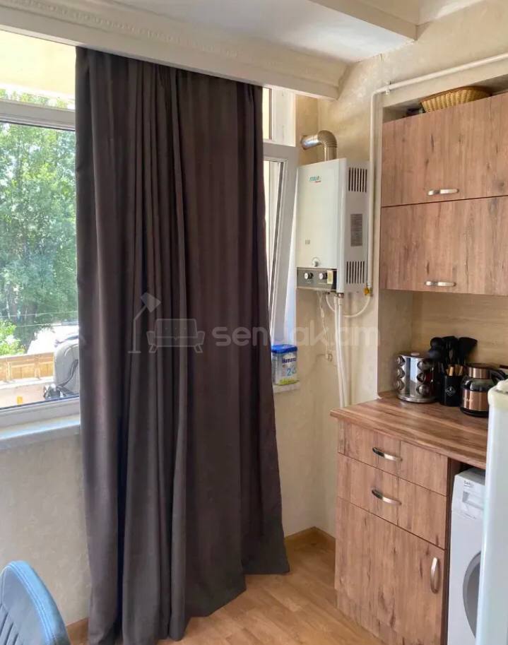 2 Սենյականոց Բնակարան, 41քմ, 3/9 հարկ, Կապիտալ Վերանորոգված
