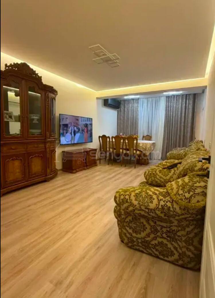 3 Սենյականոց Բնակարան Քարե Շենքում, 78քմ, 2/5 հարկ, Կապիտալ Վերանորոգված