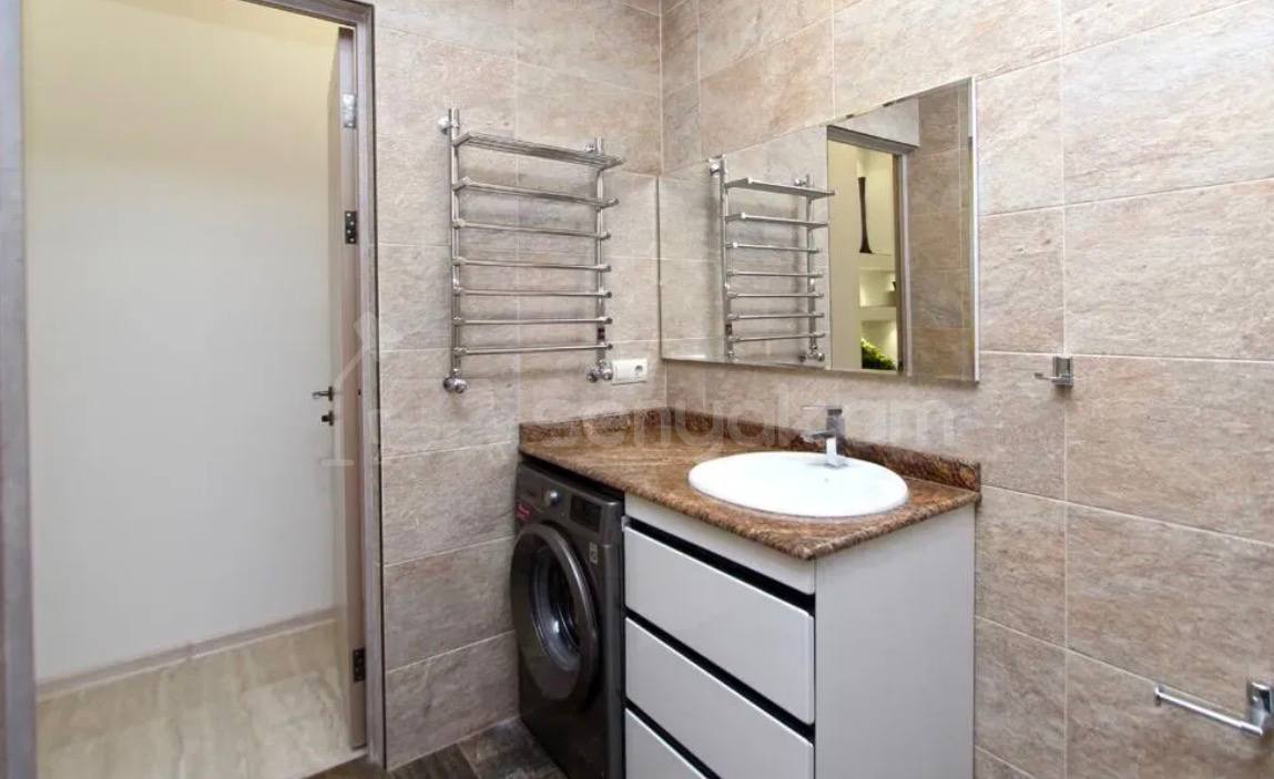 2 Սենյականոց Բնակարան Նորակառույցում, 60քմ, 9/10 հարկ, Կապիտալ Վերանորոգված, Կահավորված, Արևկող