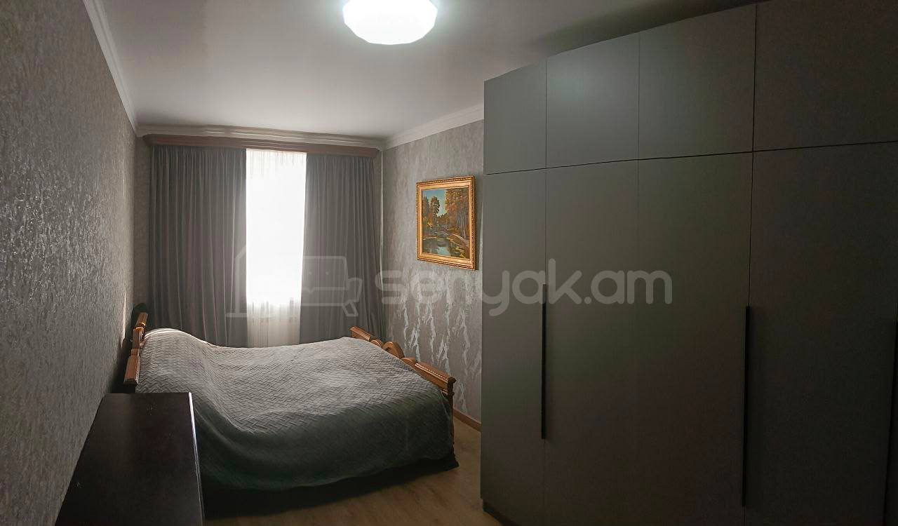 3 Սենյականոց Բնակարան Քարե Շենքում, 82քմ, 2/4 հարկ, Կապիտալ Վերանորոգված