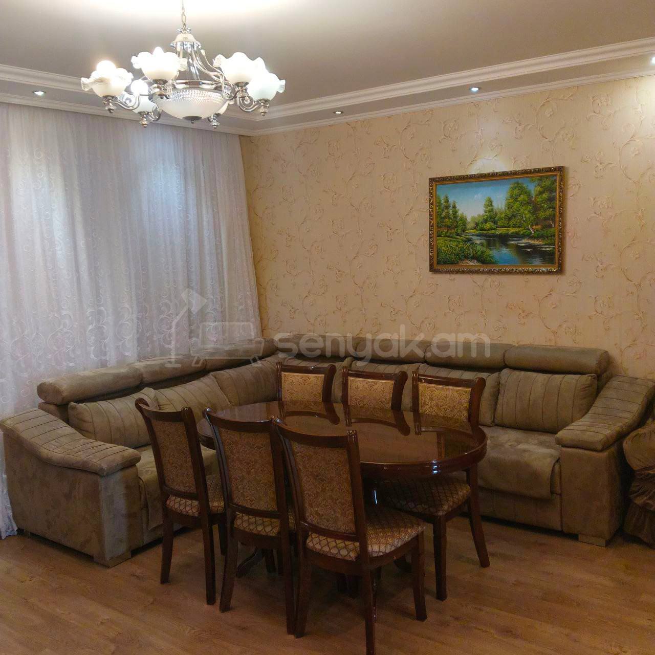 3 Սենյականոց Բնակարան Քարե Շենքում, 82քմ, 2/4 հարկ, Կապիտալ Վերանորոգված