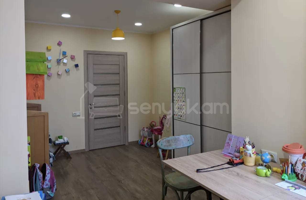 3 Սենյականոց Բնակարան, 94քմ, 4/16 հարկ, Կապիտալ Վերանորոգված