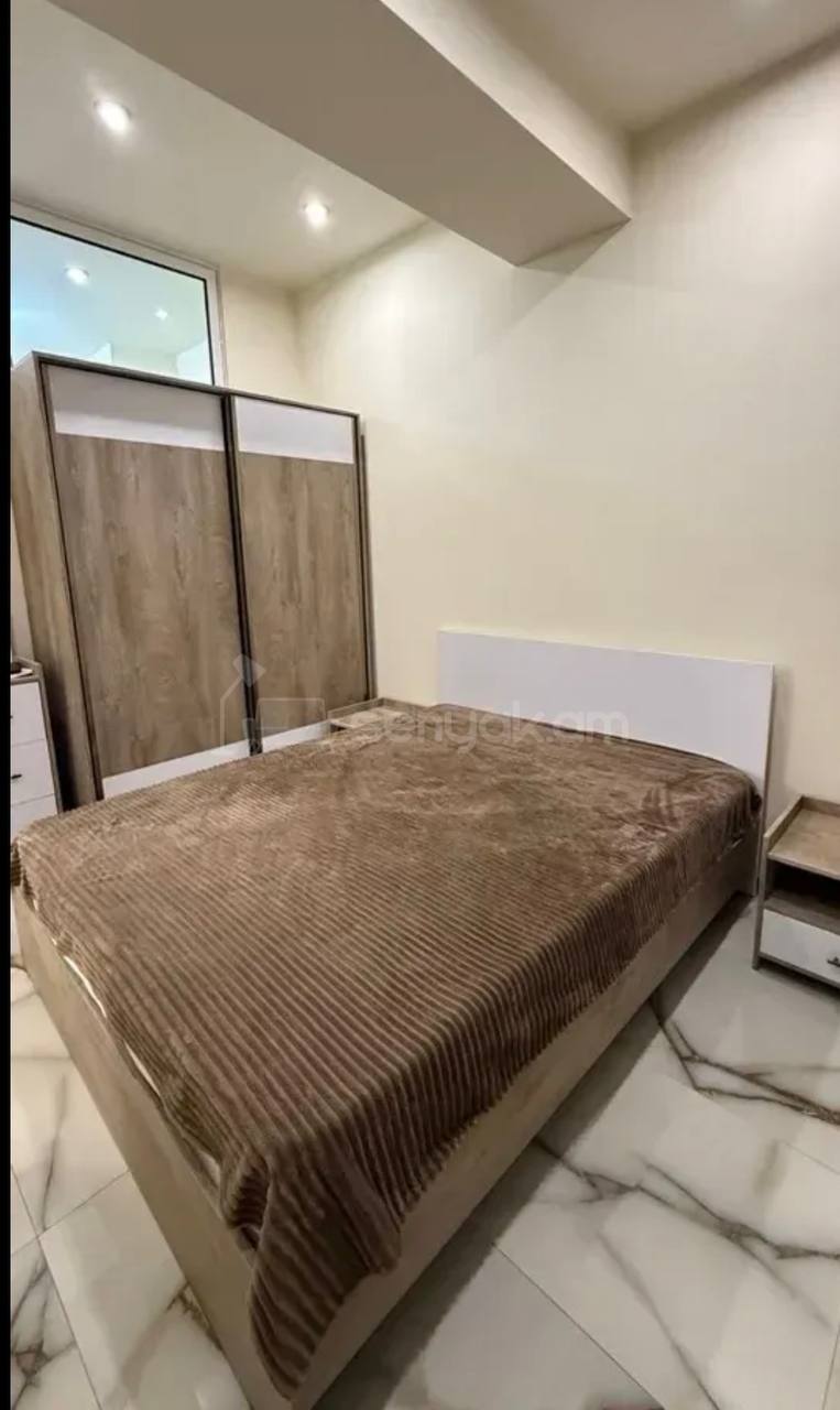 3 Սենյականոց Բնակարան Նորակառույցում, 60քմ, 5/12 հարկ, Կապիտալ Վերանորոգված, Կահավորված