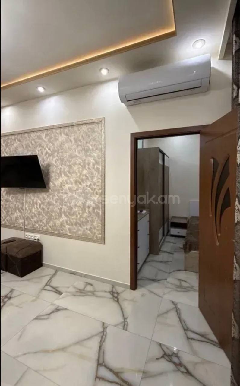 3 Սենյականոց Բնակարան Նորակառույցում, 60քմ, 5/12 հարկ, Կապիտալ Վերանորոգված, Կահավորված