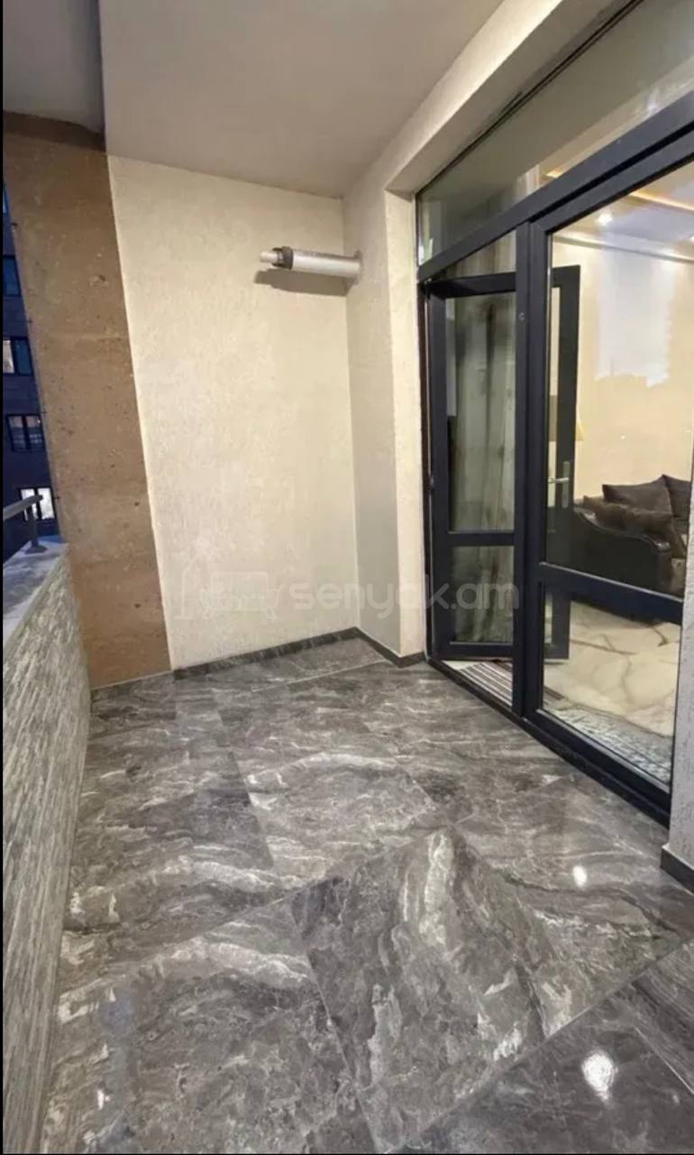 3 Սենյականոց Բնակարան Նորակառույցում, 60քմ, 5/12 հարկ, Կապիտալ Վերանորոգված, Կահավորված