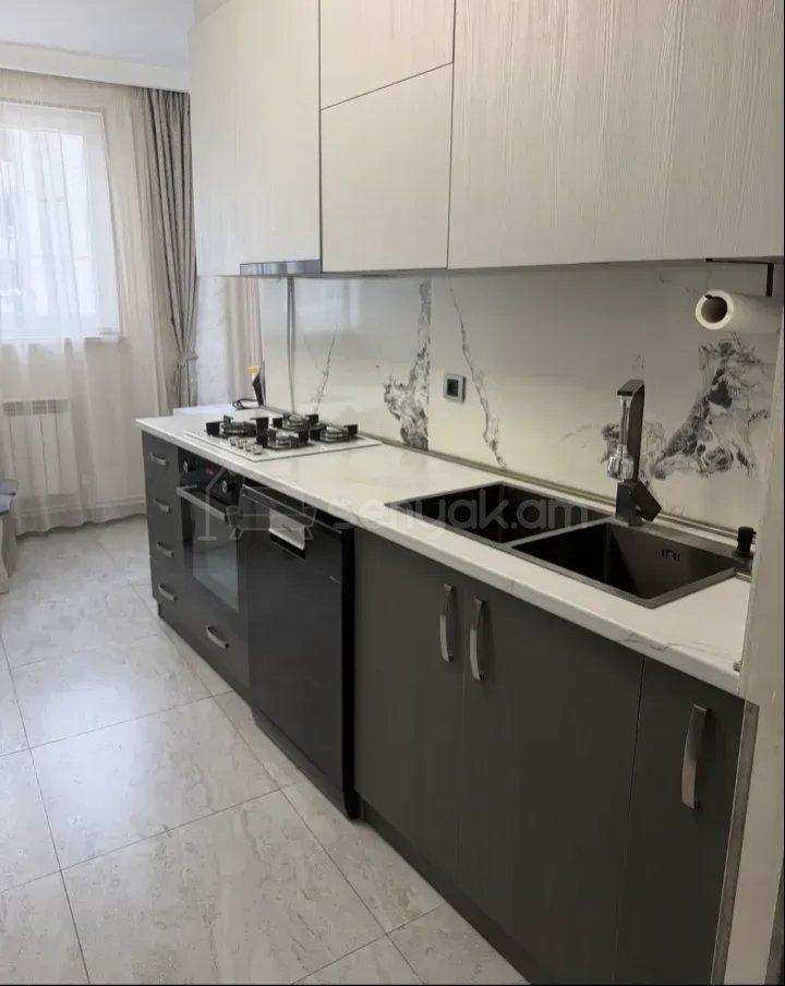2 Սենյականոց Բնակարան, 60քմ, 13/16 հարկ, Կապիտալ Վերանորոգված