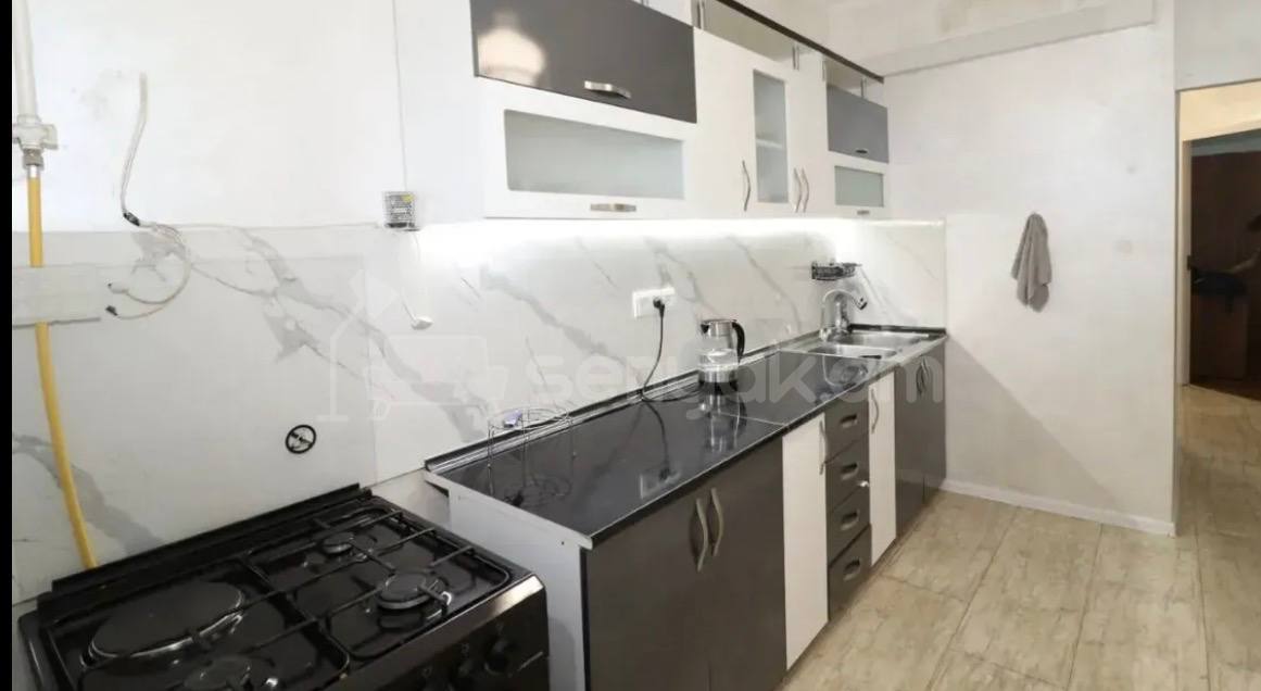 4 Սենյականոց Բնակարան, 78քմ, 4/9 հարկ, Կապիտալ Վերանորոգված