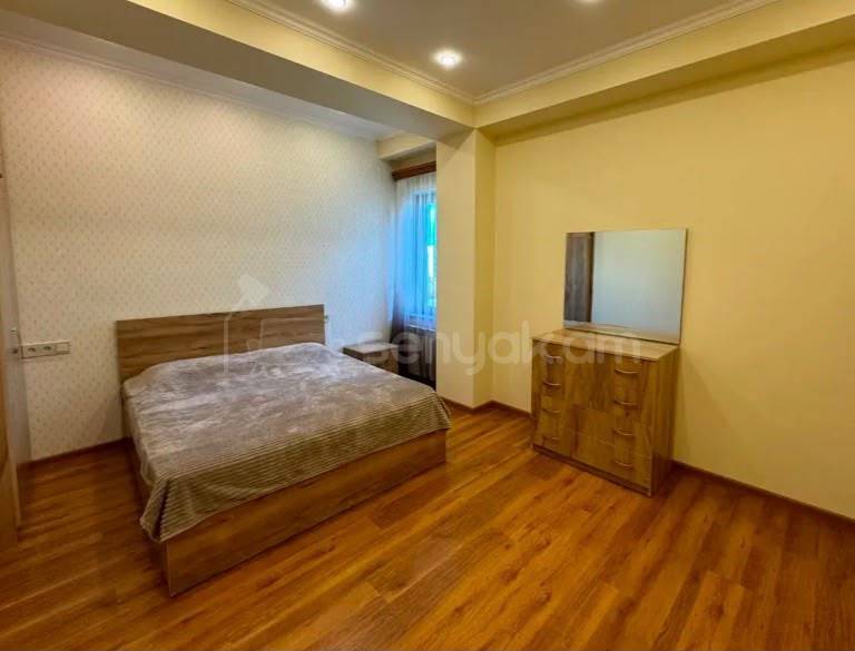 3 Սենյականոց Բնակարան, 90քմ, 8/14 հարկ, Դիզայներական Վերանորոգված, Կահավորված, Արևկող