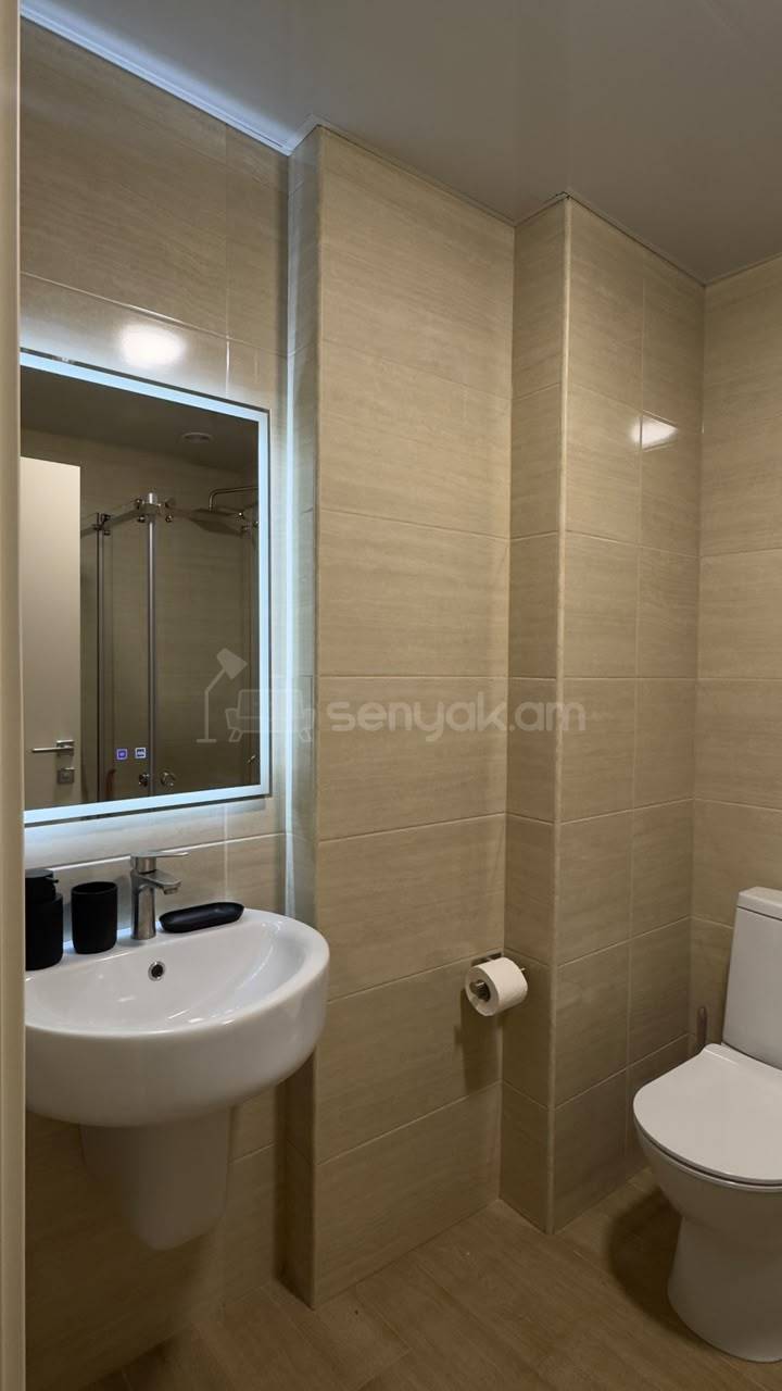 2 Սենյականոց Բնակարան Նորակառույցում, 55քմ, 8/12 հարկ, Դիզայներական Վերանորոգված, Կահավորված
