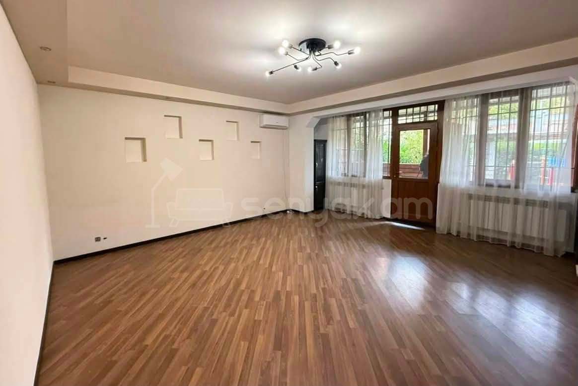 3 Սենյականոց Բնակարան, 74քմ, 1/9 հարկ, Կապիտալ Վերանորոգված