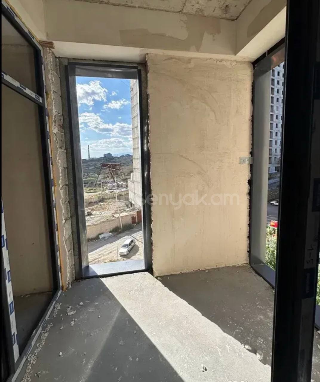 3 Սենյականոց Բնակարան Նորակառույցում, 87քմ, 3/17 հարկ, Զրոյական Վիճակում