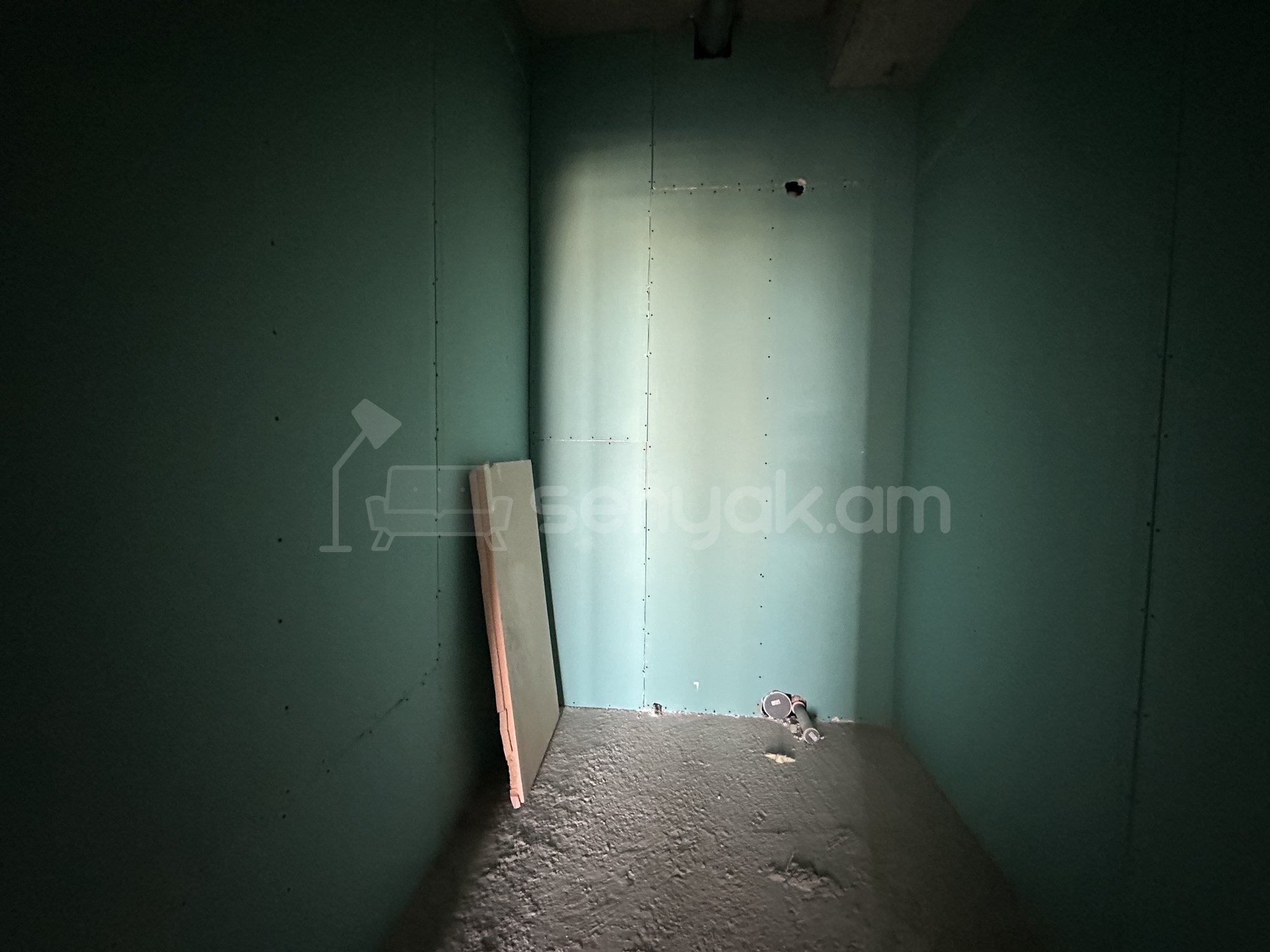 2 Սենյականոց Բնակարան Նորակառույցում, 84քմ, 13/17 հարկ, Զրոյական Վիճակում