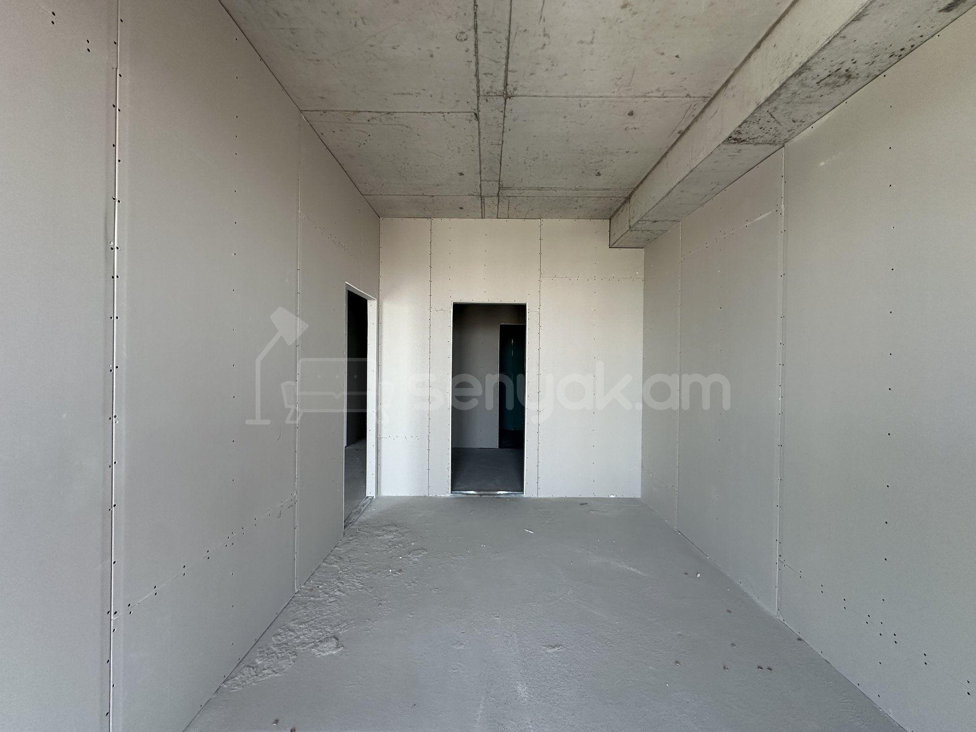 2 Սենյականոց Բնակարան Նորակառույցում, 84քմ, 13/17 հարկ, Զրոյական Վիճակում