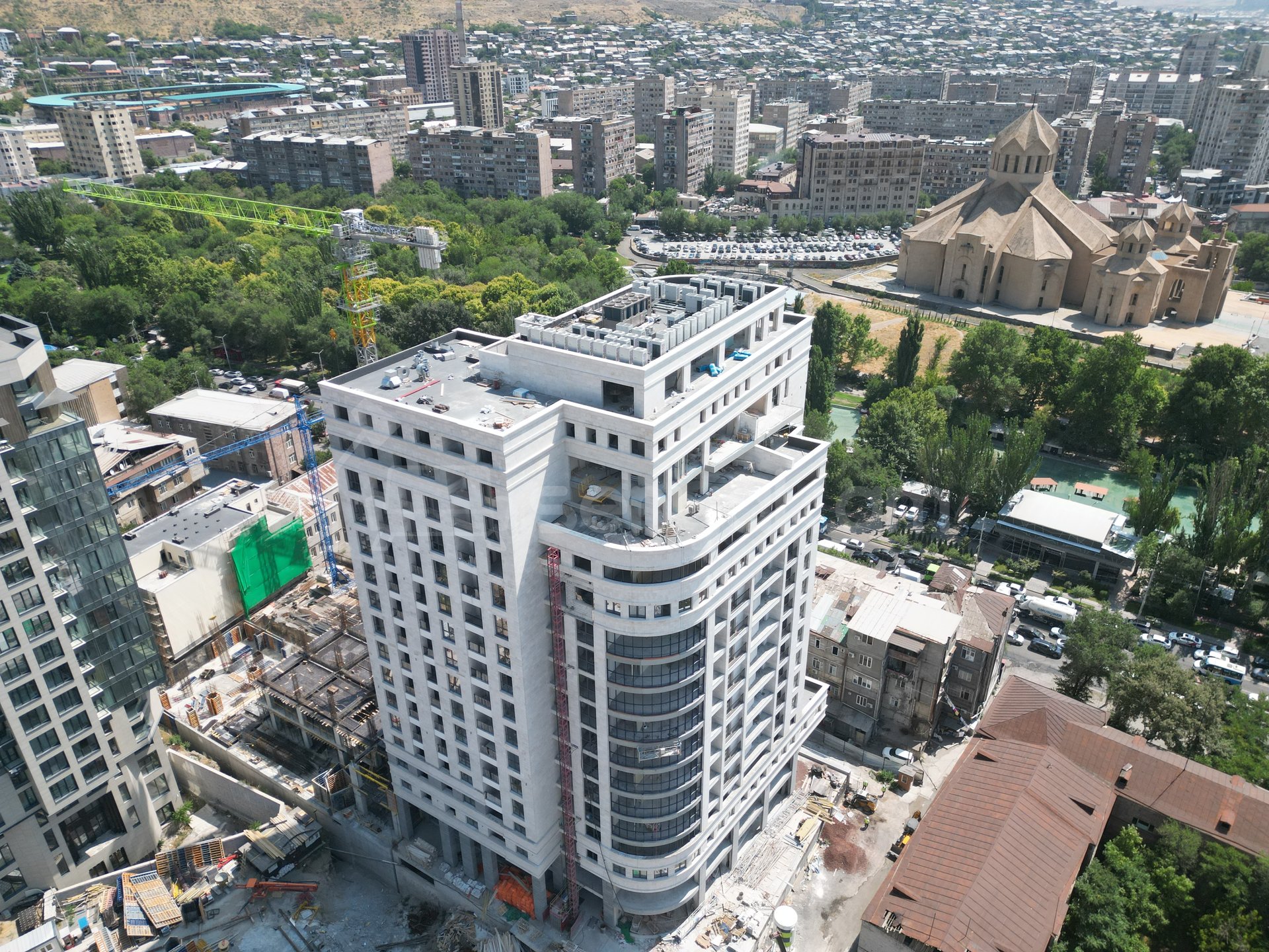 2 Սենյականոց Բնակարան Նորակառույցում, 84քմ, 13/17 հարկ, Զրոյական Վիճակում