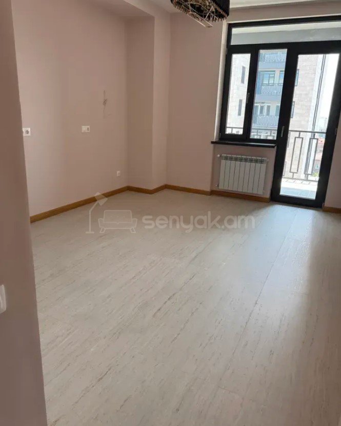 3 Սենյականոց Բնակարան Նորակառույցում, 111քմ, 11/12 հարկ, Կապիտալ Վերանորոգված