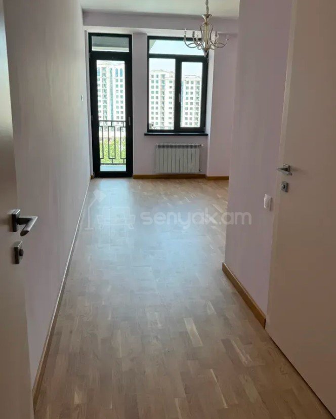 3 Սենյականոց Բնակարան Նորակառույցում, 111քմ, 11/12 հարկ, Կապիտալ Վերանորոգված